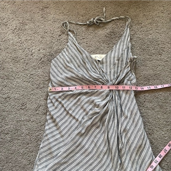 BNDI | Gray & White Spaghetti Strap Tank Top | Size Small - Picture 9 of 11